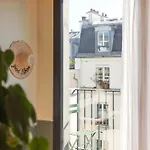 Hotel Bloom House & 4*