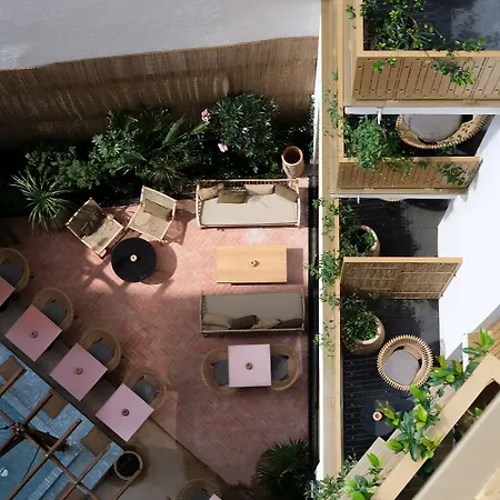 Bloom House & Paris