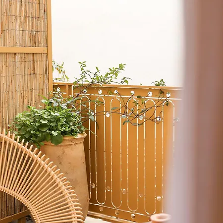 Bloom House & 4* Parigi