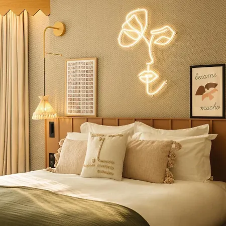 Bloom House & Hotel Parigi