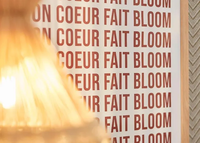 Bloom House & 4* Париж