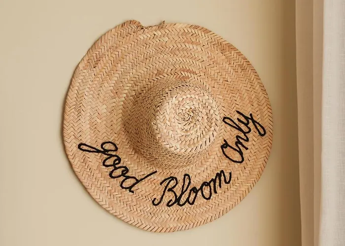 Отель Bloom House & Париж