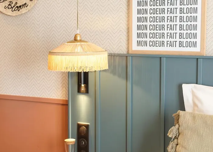 Отель Bloom House & Париж