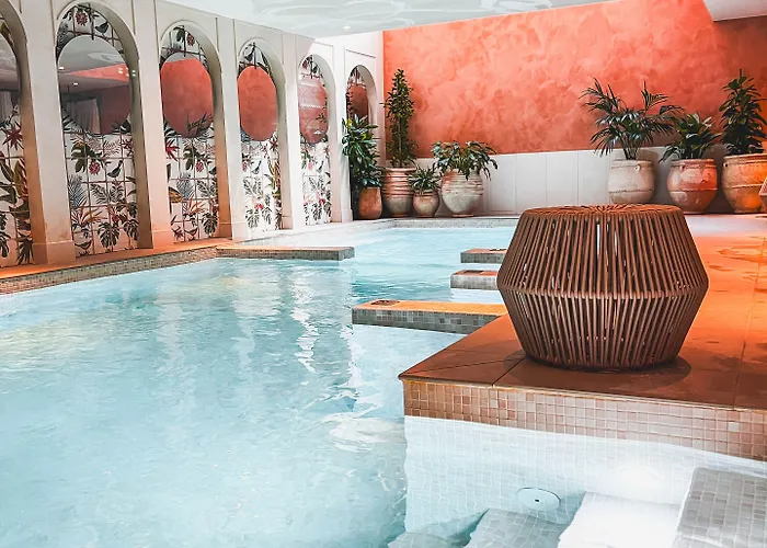 Отель Bloom House & Париж