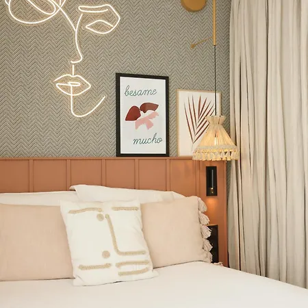 Bloom House & 酒店 4*