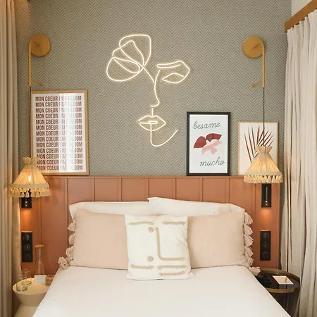 酒店 Bloom House &