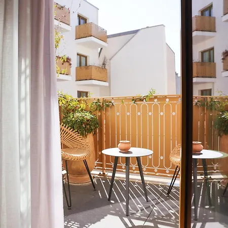 Bloom House & Hotel 4*